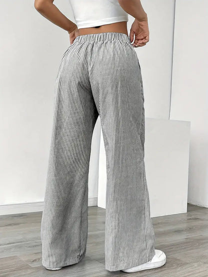 Alina – Elegant Striped Trousers with Pockets
